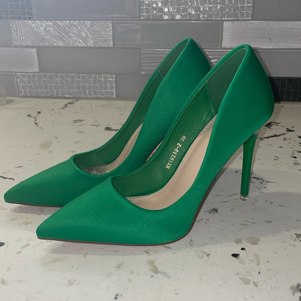 Green “Big Tree” size 39